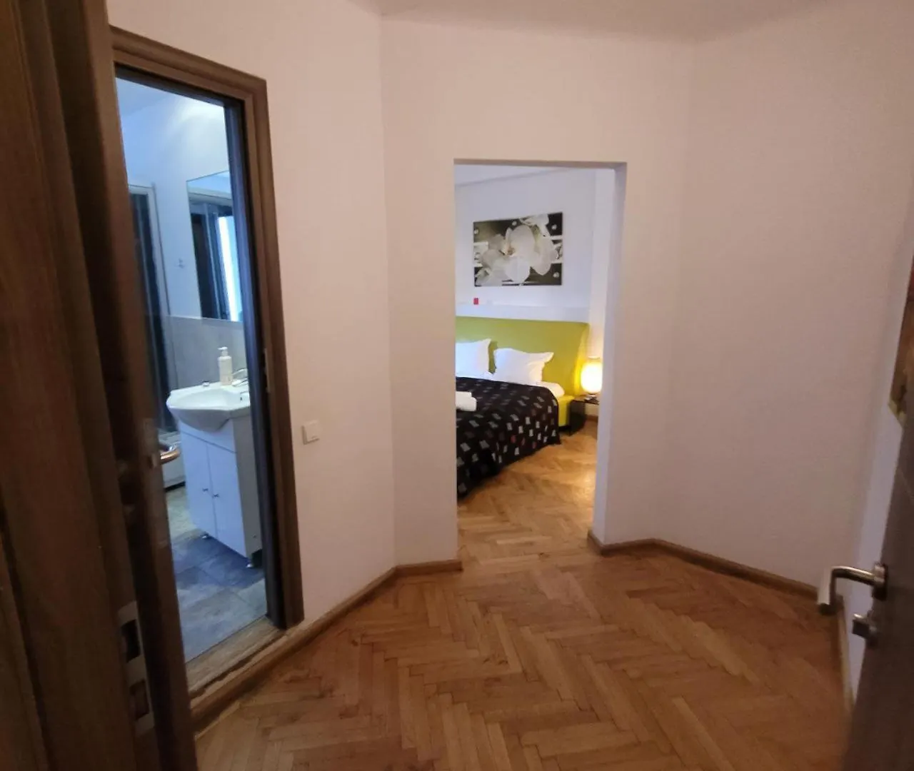 Central 2 Budget Accomodation Apart-hotel Bucareste